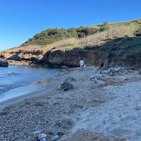 Re-treat * Néa Fókaia